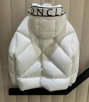 Moncler Coat - MC020