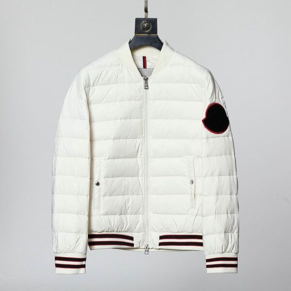 Moncler Coat - MC040