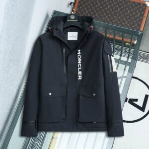 Moncler Coat - MC055