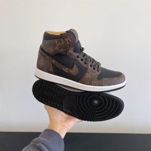 LOUIS VUITTON X NIKE TRAINER SNEAKER – LSVT255