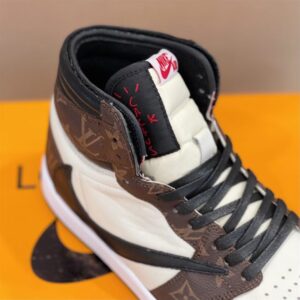 LOUIS VUITTON X NIKE TRAINER SNEAKER – LSVT257