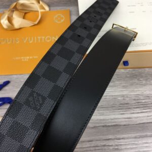 LOUIS VUITTON BELT - B035