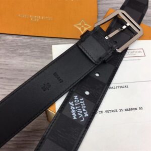 LOUIS VUITTON BELT - B048