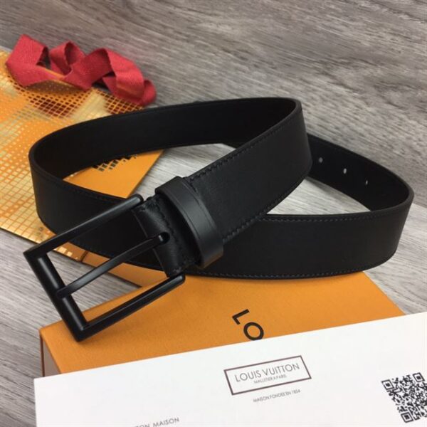 LOUIS VUITTON BELT - B049