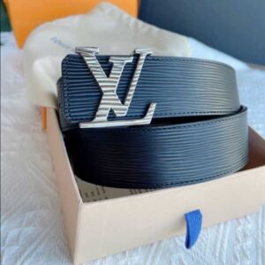 LOUIS VUITTON BELT - B054