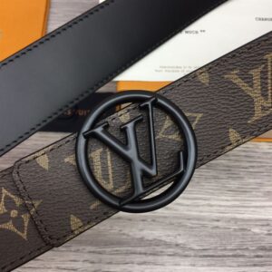 LOUIS VUITTON BELT - B065