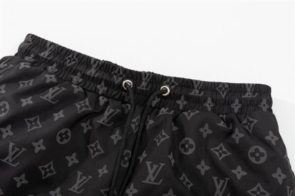 LV Swim Shorts - SW159