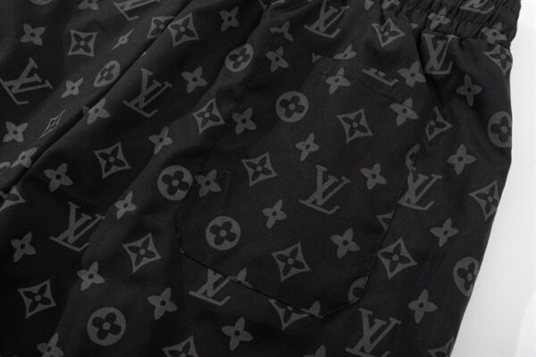 LV Swim Shorts - SW159