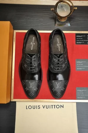 Louis Vuitton Lace-ups Shoes - LLV33