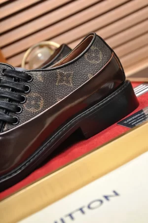 Louis Vuitton Lace-ups Shoes - LLV39