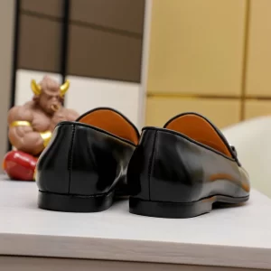 Louis Vuitton Loafers - LLV03