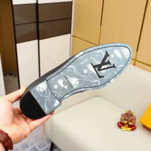 Louis Vuitton Loafers - LLV08