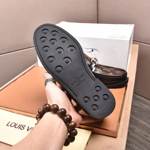 Louis Vuitton Loafers - LLV10