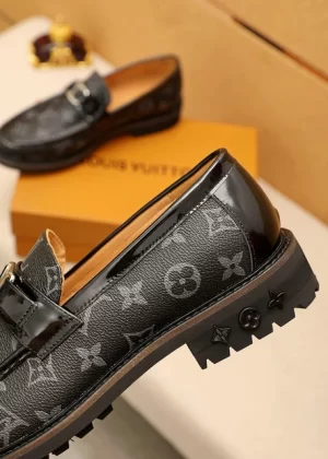 Louis Vuitton Loafers - LLV19