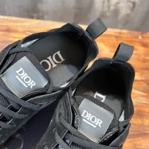 B25 RUNNER SNEAKER BLACK SUEDE AND TECHNICAL MESH WITH BLACK AND WHITE DIOR OBLIQUE CANVAS - CD123