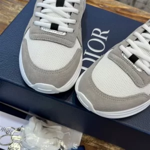 B25 RUNNER SNEAKER GRAY SUEDE AND WHITE TECHNICAL MESH WITH BLUE AND WHITE DIOR OBLIQUE CANVAS - CD122