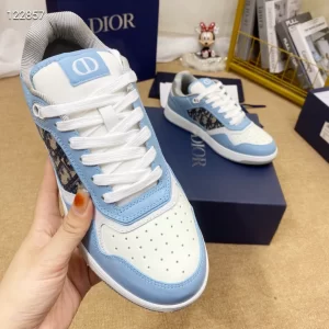 B27 LOW-TOP SNEAKER LIGHT BLUE, WHITE AND DIOR GRAY SMOOTH CALFSKIN - CD108