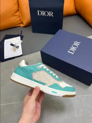 B27 LOW-TOP SNEAKER TURQUOISE AND CREAM SMOOTH CALFSKIN AND CREAM DIOR OBLIQUE JACQUARD CANVAS - CDO95