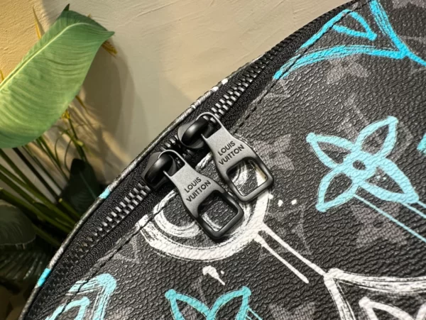 LOUIS VUITTON DISCOVERY BACKPACK MONOGRAM OTHER - WLM522