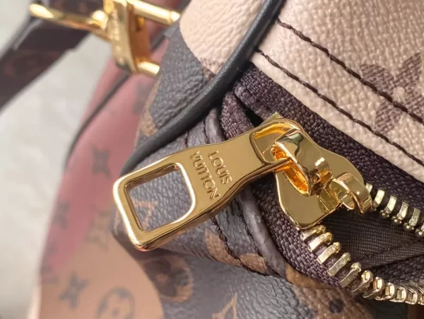 LOUIS VUITTON KEEPALL BANDOULIÈRE 55 BAG - WLM603