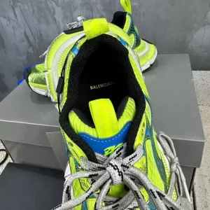 BALENCIAGA MEN'S 3XL SNEAKER IN FLUO YELLOW - BB151