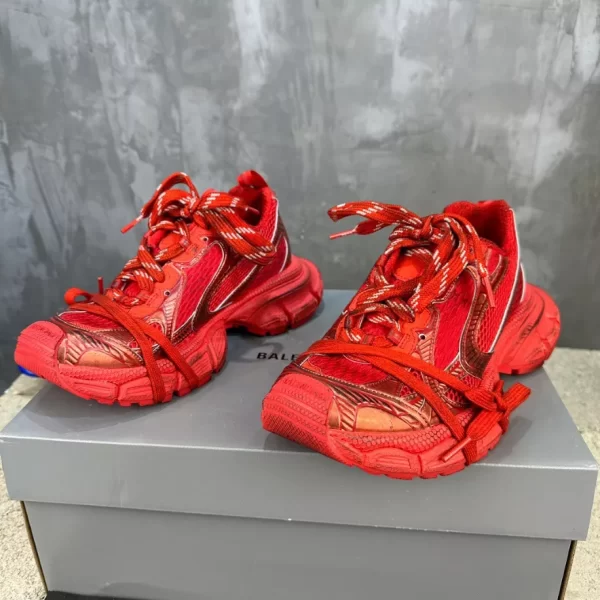 BALENCIAGA MEN'S 3XL SNEAKER IN RED - BB158