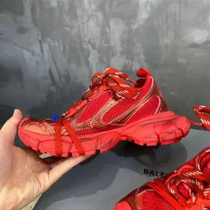 BALENCIAGA MEN'S 3XL SNEAKER IN RED - BB158