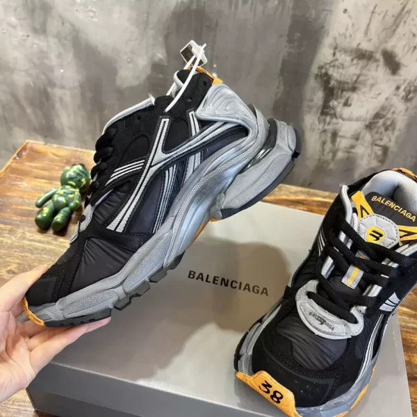 BALENCIAGA MEN'S RUNNER SNEAKER IN BLACKGREYNEON ORANGE - BB189