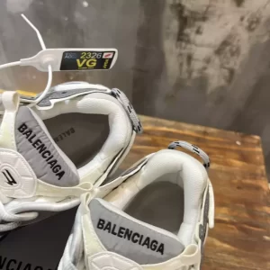 BALENCIAGA MEN'S RUNNER SNEAKER IN GREYWHITEBLACK - BB188