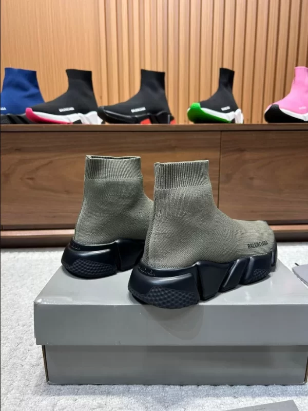 BALENCIAGA SPEED 2.0 RECYCLED KNIT SNEAKER - BB182