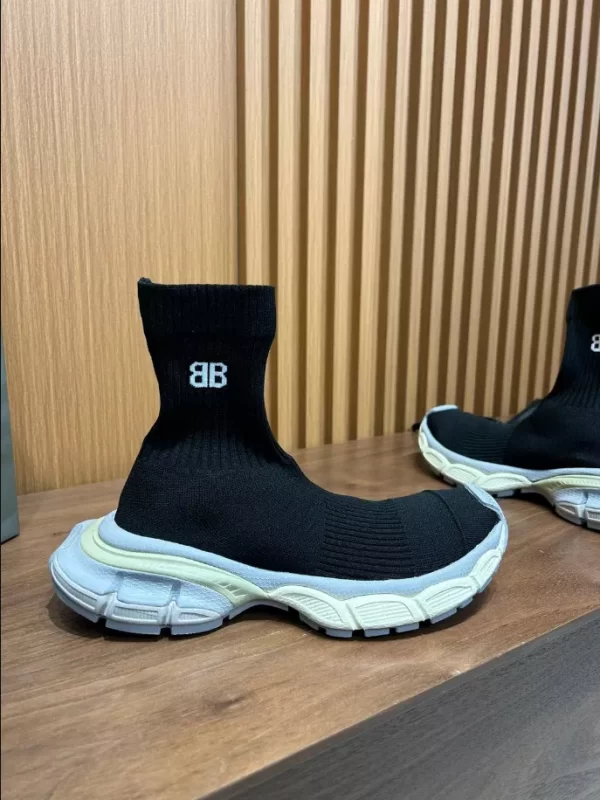 BALENCIAGA SPEED 3.0 SNEAKERS IN BLACK - BB166