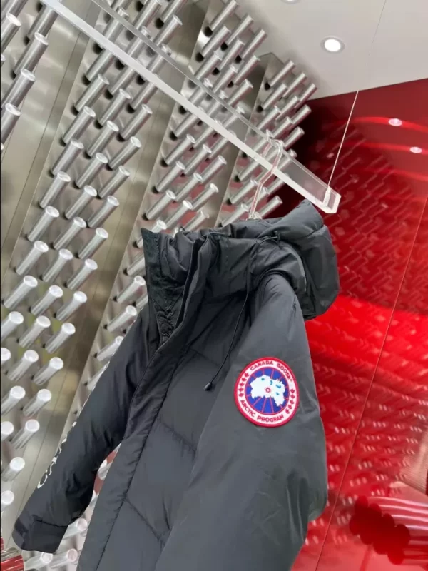 Canada Goose Coats - CG066