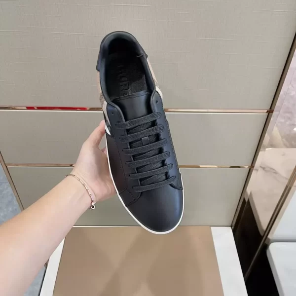 BURBERRY LEATHER AND CHECK COTTON SNEAKERS - BBR122