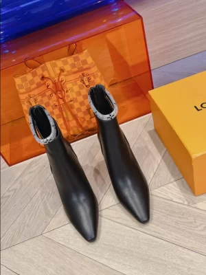 LOUIS VUITTON BOOT - WLS014