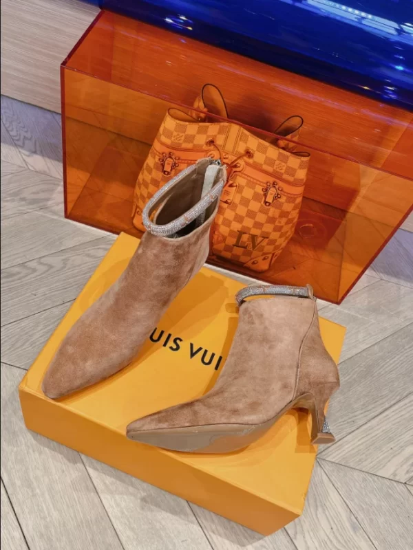 LOUIS VUITTON SPARKLE ANKLE BOOT - WLS007