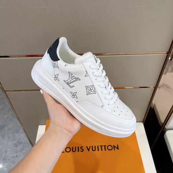 LV BEVERLY HILLS SNEAKER – LSVT302