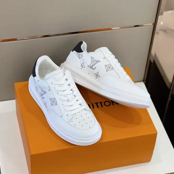 LV BEVERLY HILLS SNEAKER – LSVT302