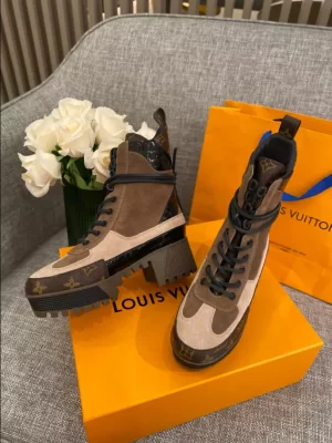 LV LAUREATE PLATFORM DESERT BOOT - WLS028