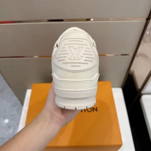 LV LV TRAINER SNEAKER