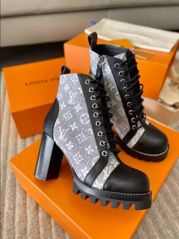 LV STAR TRAIL ANKLE BOOT - WLS038