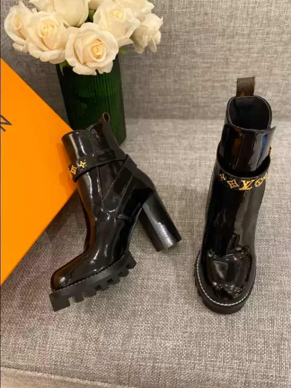 LV STAR TRAIL ANKLE BOOT - WLS039