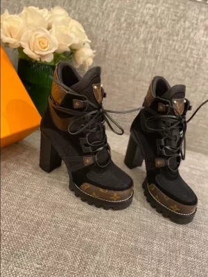 LV STAR TRAIL ANKLE BOOT - WLS040