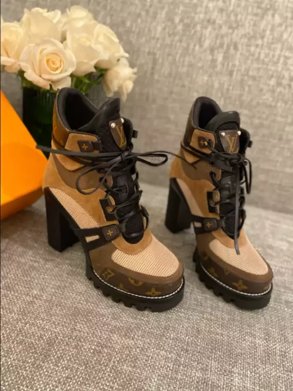 LV STAR TRAIL ANKLE BOOT - WLS041