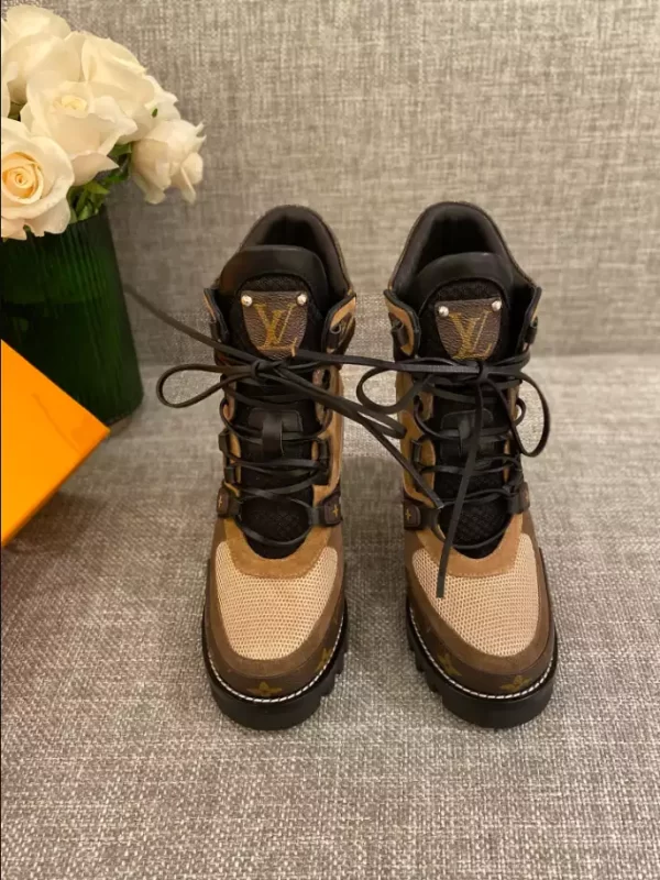 LV STAR TRAIL ANKLE BOOT - WLS041