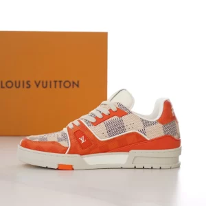 LV TRAINER SNEAKER – LSVT297