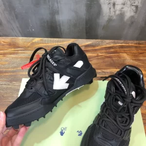 Off-White Mountain Cleats Sneakers - OFF65