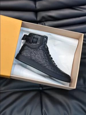 LOUIS VUITTON RIVOLI SNEAKER BOOT – LSVT329