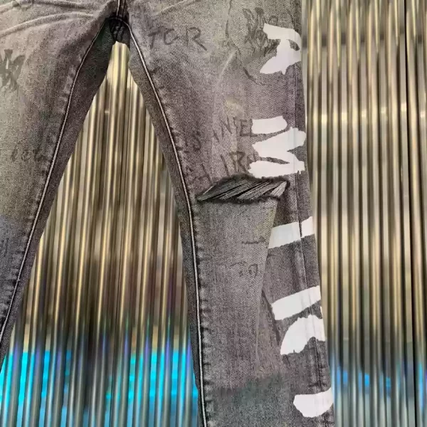 AMIRI JEANS - AJ045