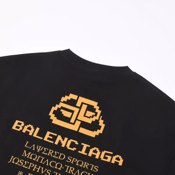 Balenciaga T-shirt - BBS095