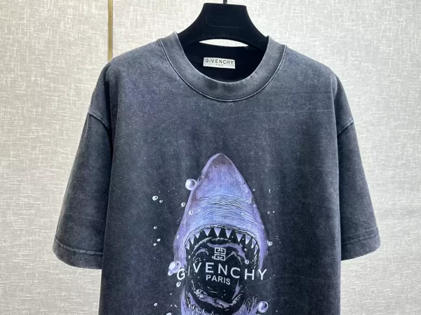 Givenchy Flames print T-shirt - GVS62